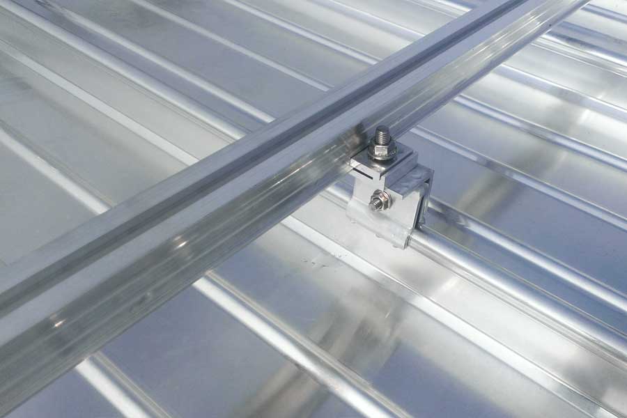 Standing seam clamp for PV mounting